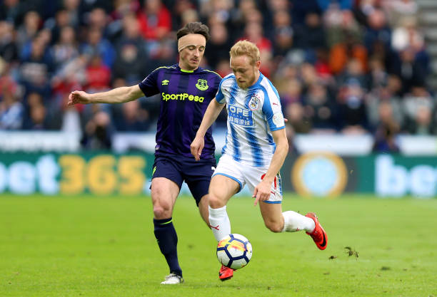 球队通常依 球队通常依